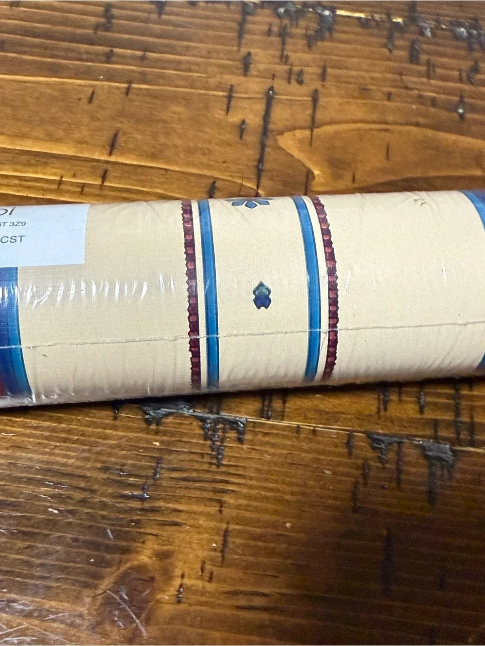 Vintage 1994 Cream Paisley Floral Wallpaper With Stripes - New Old Stock